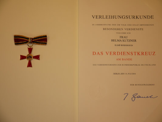 Bundesverdienstkreuz für Helma Kutzner Nahaufnahme