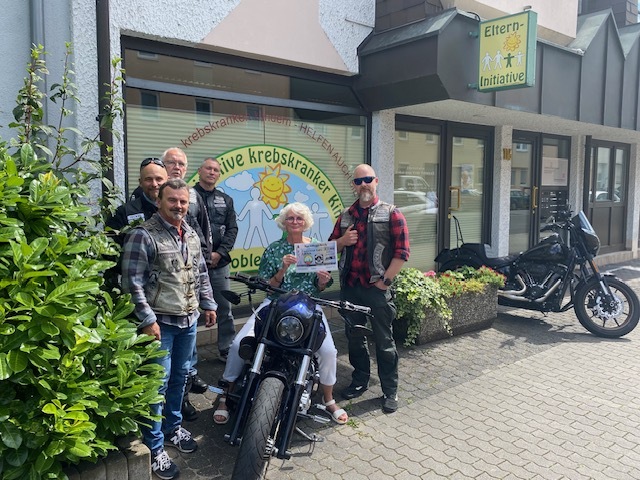 Poster Bild der Spende Gunfighters MC Germany