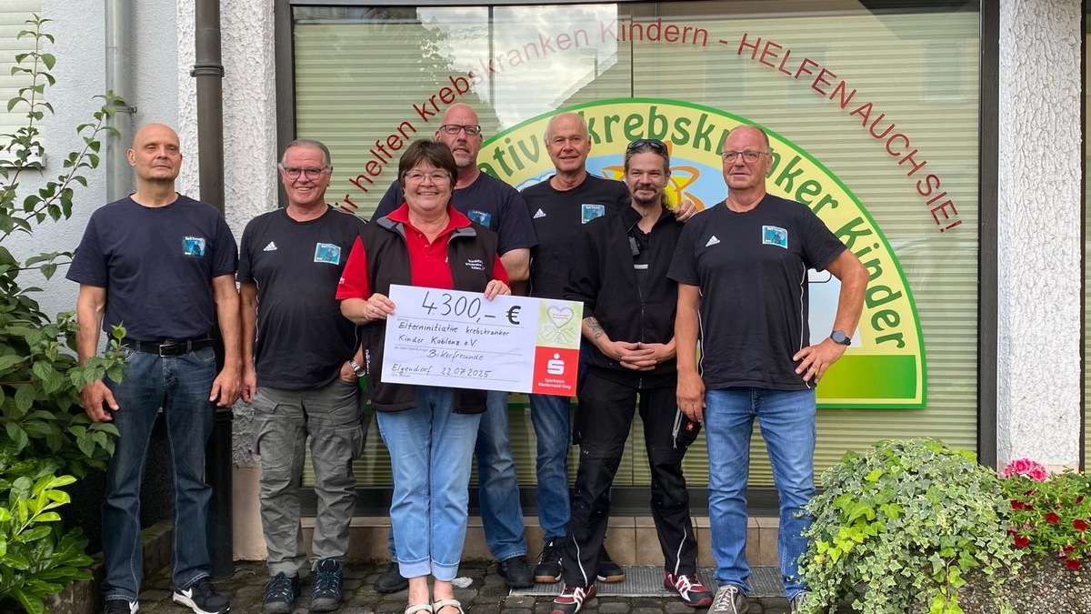 Poster Bild der Spende 10 Jahre Dark Forrest