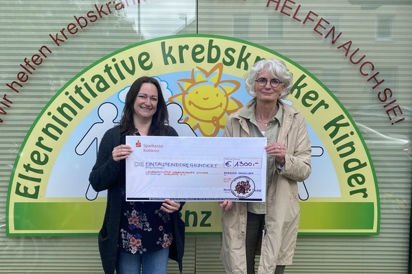 Fidele Frauen aus Kobern spenden 