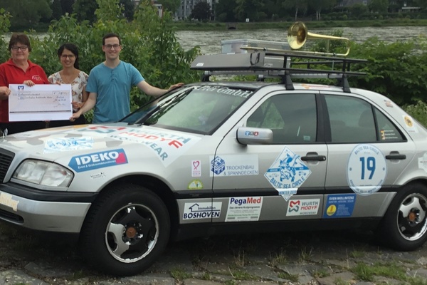 Operation KITT - ans Nordkap für den guten Zweck