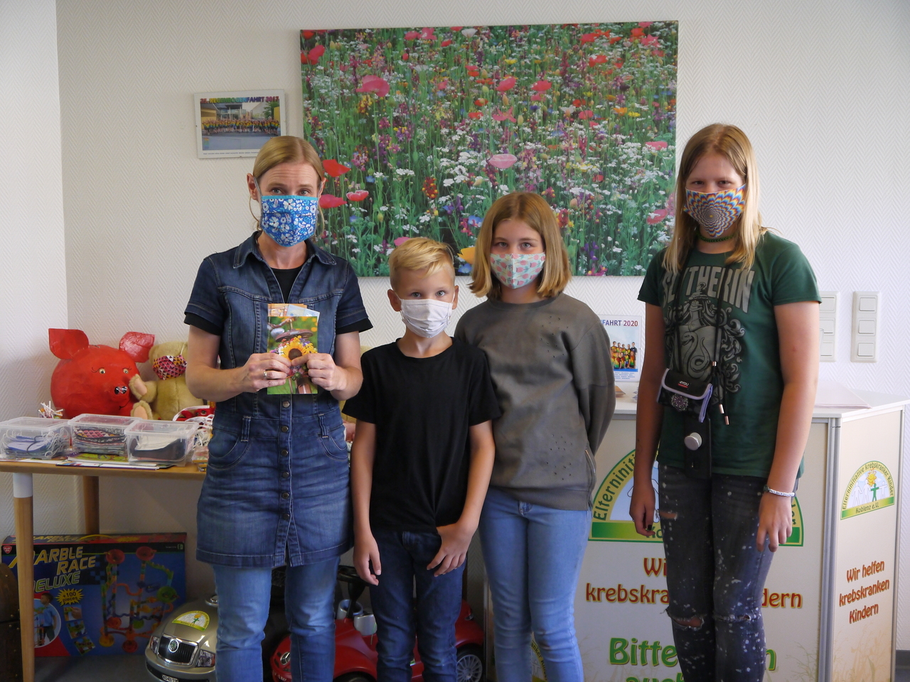 Poster Bild der Spende Kinder veranstalten Ersatz-Kirmes